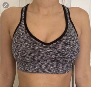 Brand new lululemon speed up bra with tags